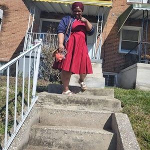 Meet your Posher, Mervis